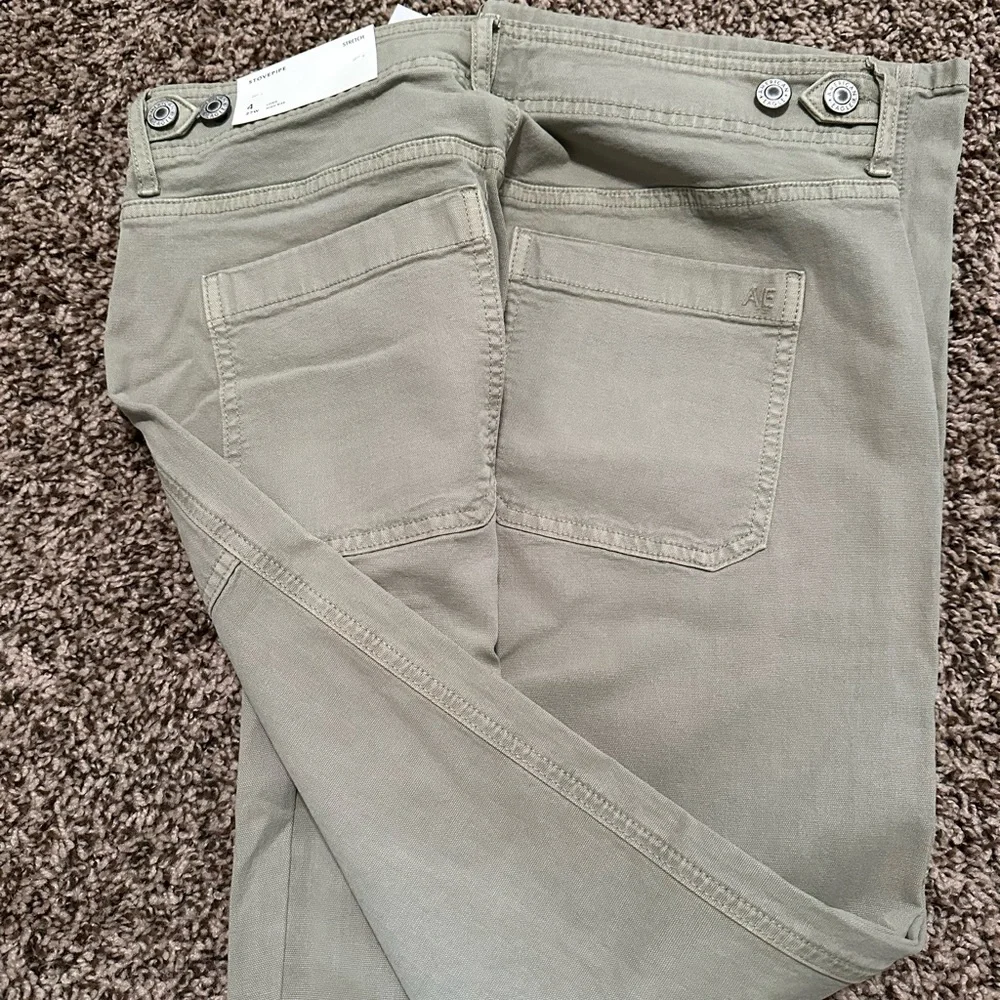 American Eagle Outfitters Women's Wide Leg Pants in Olive - Picture 2 of 5